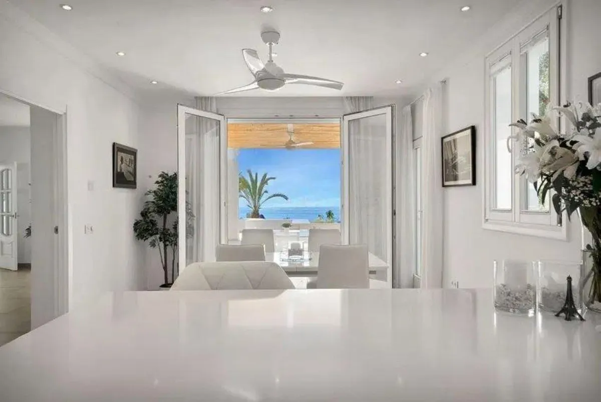 72bc6836-7792-4314-bdb0-70686659c5df