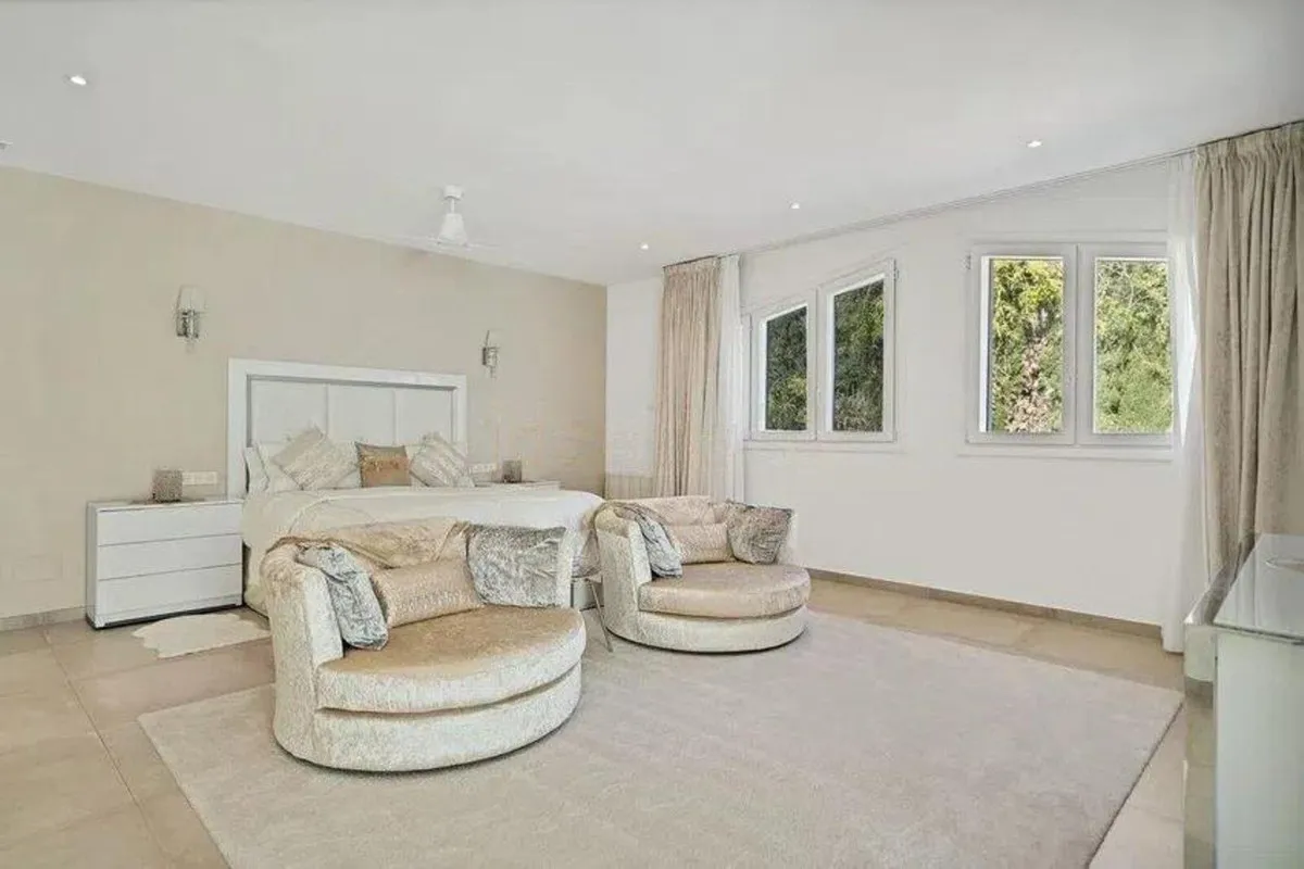 7b192a0e-5175-4364-b011-6c6a519d6b4d