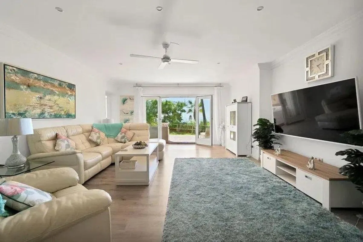 85054cdd-28f7-403c-a977-0f55954e5f7a