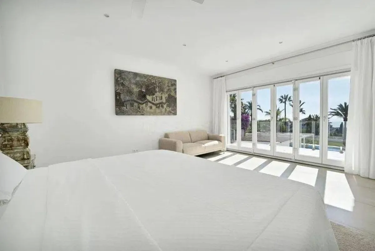 a08b5b07-aee6-48da-ad3d-31c930c6edf0