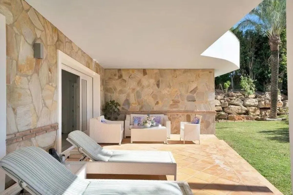 a14e8ffe-f96f-46ae-bccd-3eaee1f9c0c0