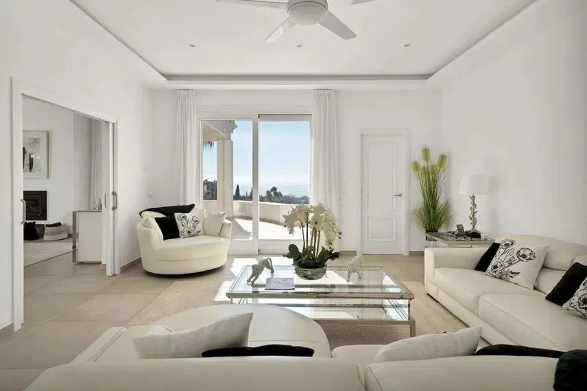 b55ba176-20bd-4408-be39-92114d54122d