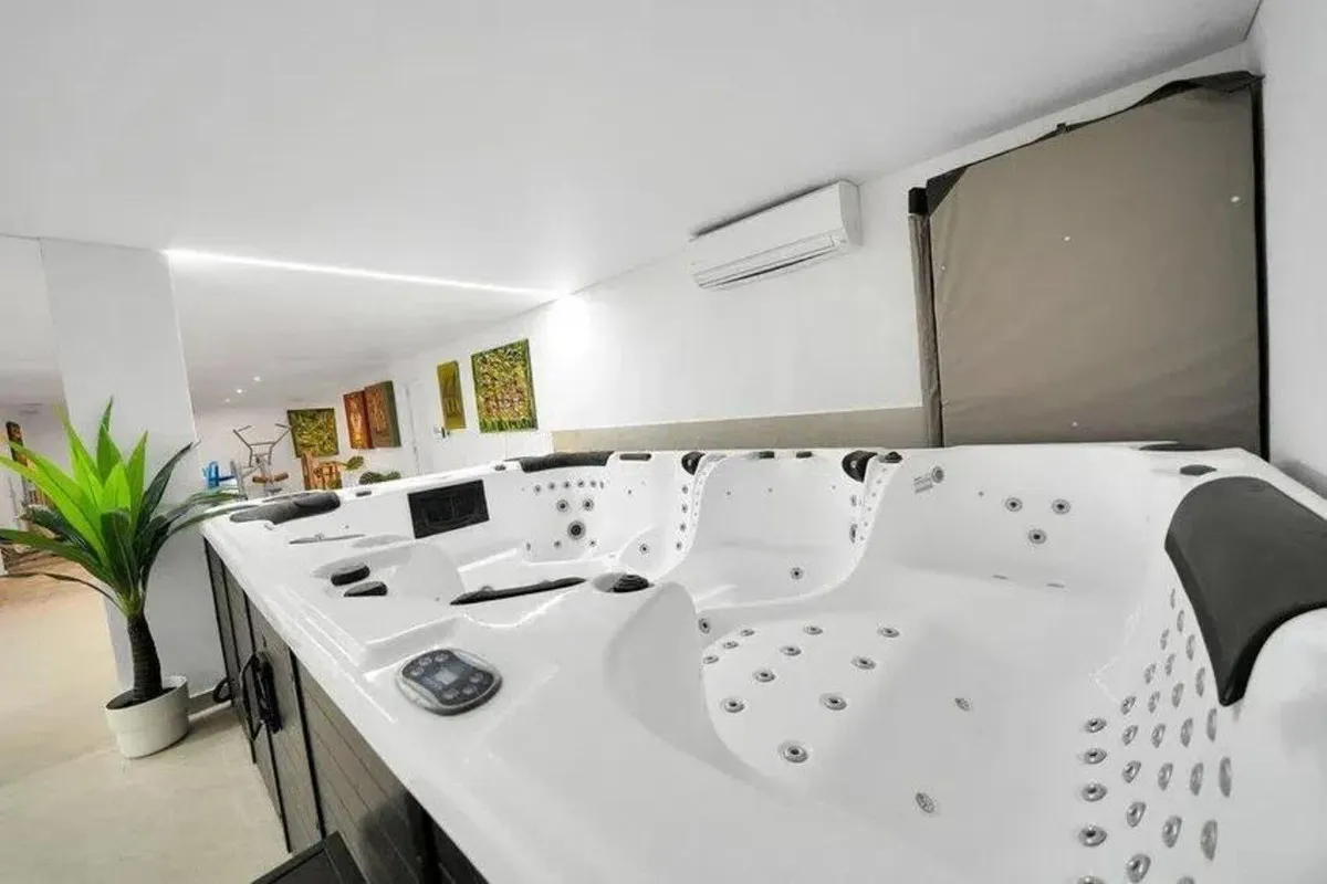 bd49430b-3979-4a5e-bd7c-1b1edfb5d85b