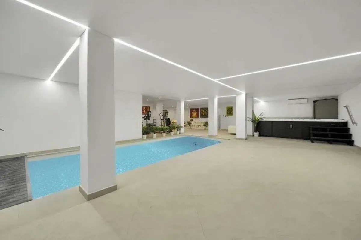 c0314296-8b06-4279-b2e1-4a600c5441eb