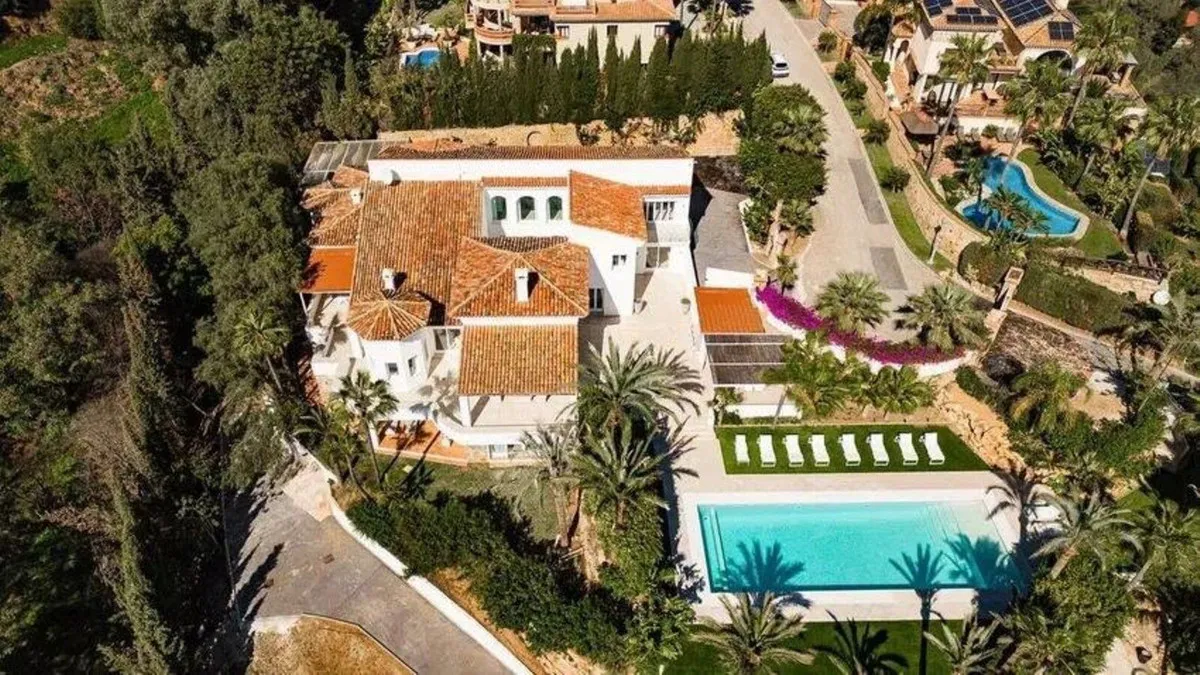 eec87871-b6fb-4dd2-ba18-efca83d876a7