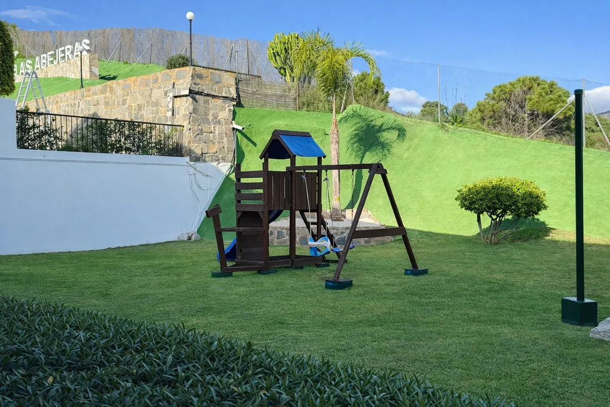 1eb59f84-0fef-4671-8263-03215b95d1ab