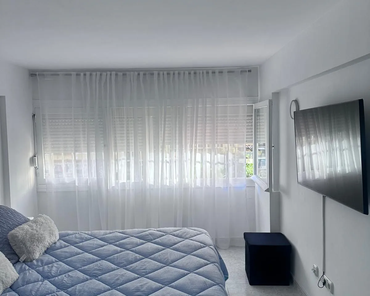 4f8297fe-a18c-4ebe-973b-02a37bd6e5ae