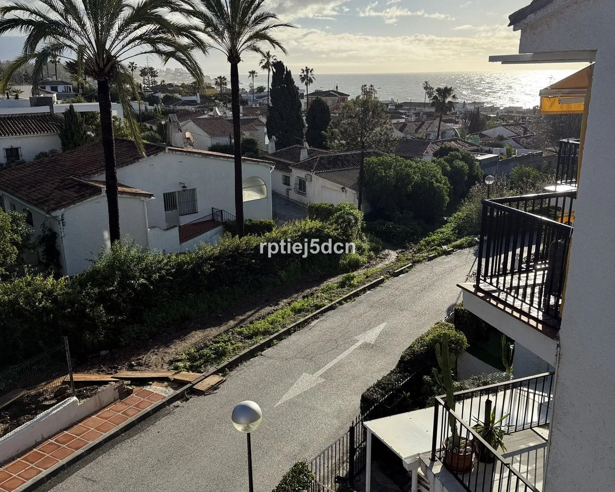 f725a59b-6dde-43a1-af68-372d298c527b