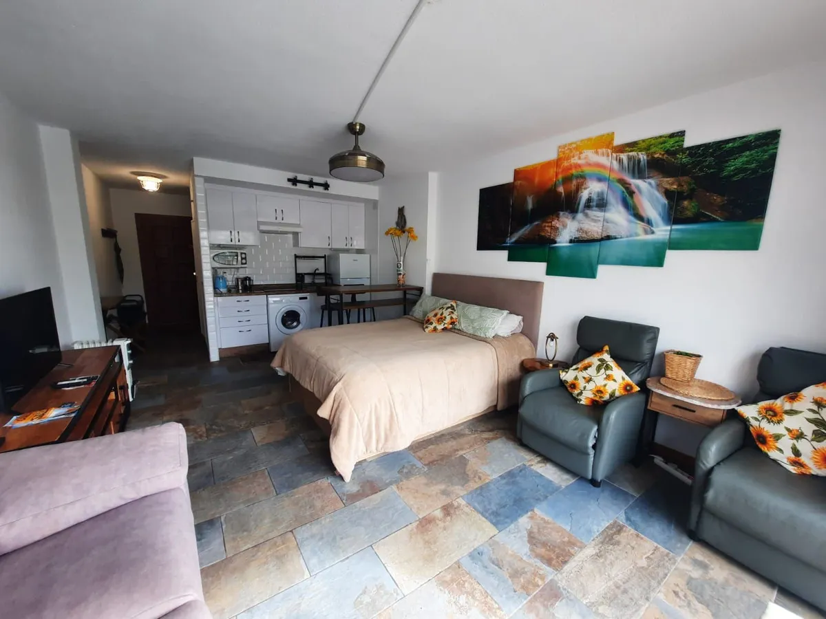 f8a54914-f955-4bb7-bb4e-d8901bd735ad