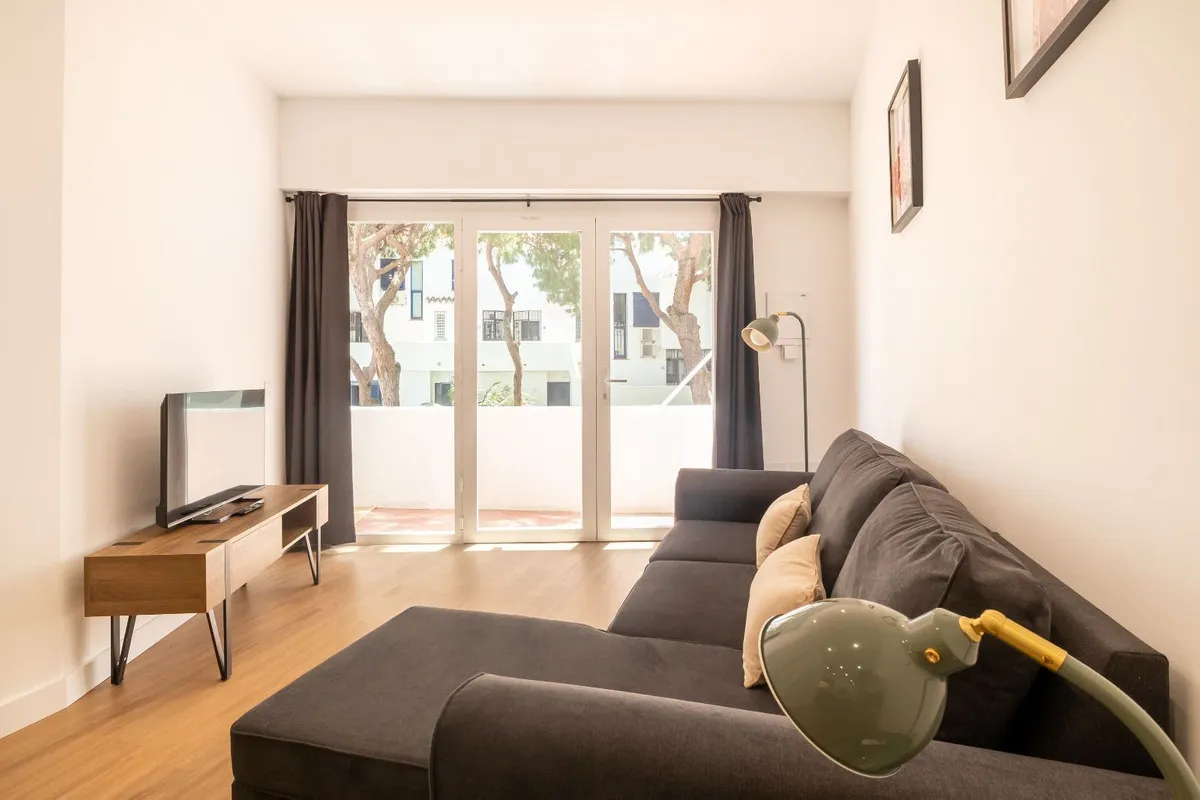 0eceaf03-000f-414c-a6e3-846ddc8f13d5