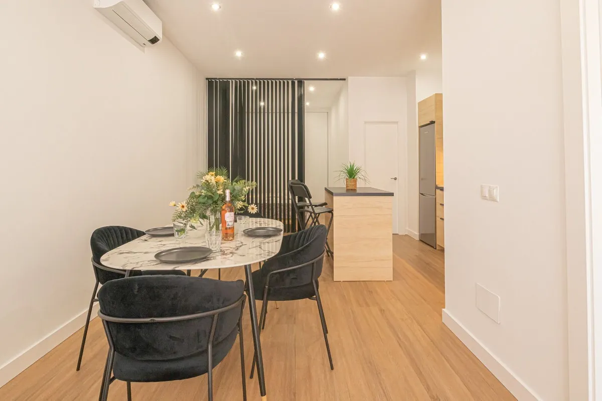 5e0a8679-c67f-492d-a103-fefc58e6ae5b