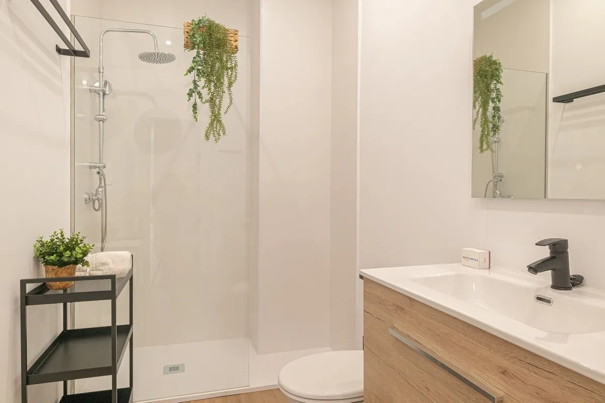 c3a7143e-418c-4a4d-9942-4d0544047988