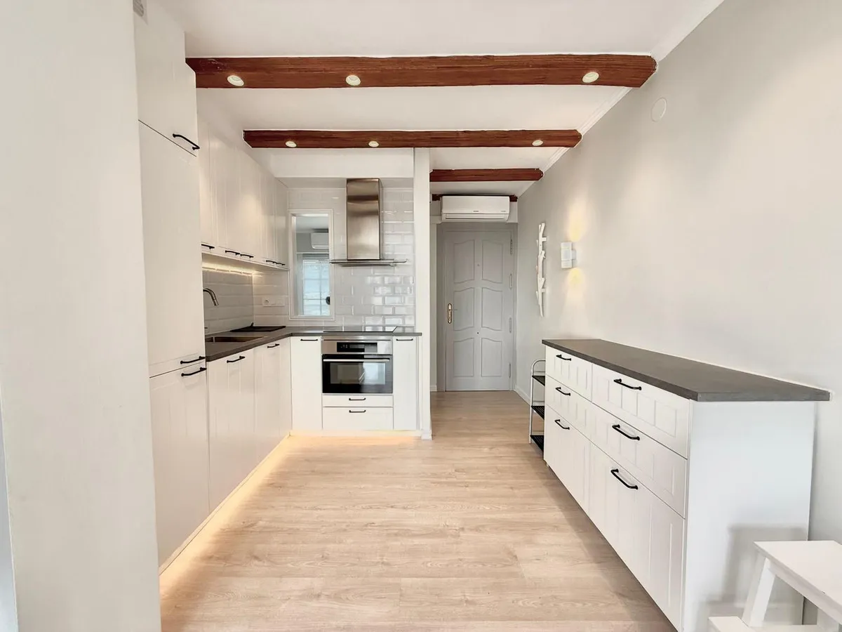 ebc1cd7f-74e2-48b8-b8a1-b1fe96bc679a