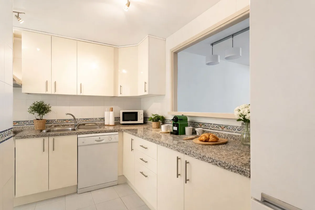 4542b56d-0eff-45b7-905c-ac66d4cfdb0e