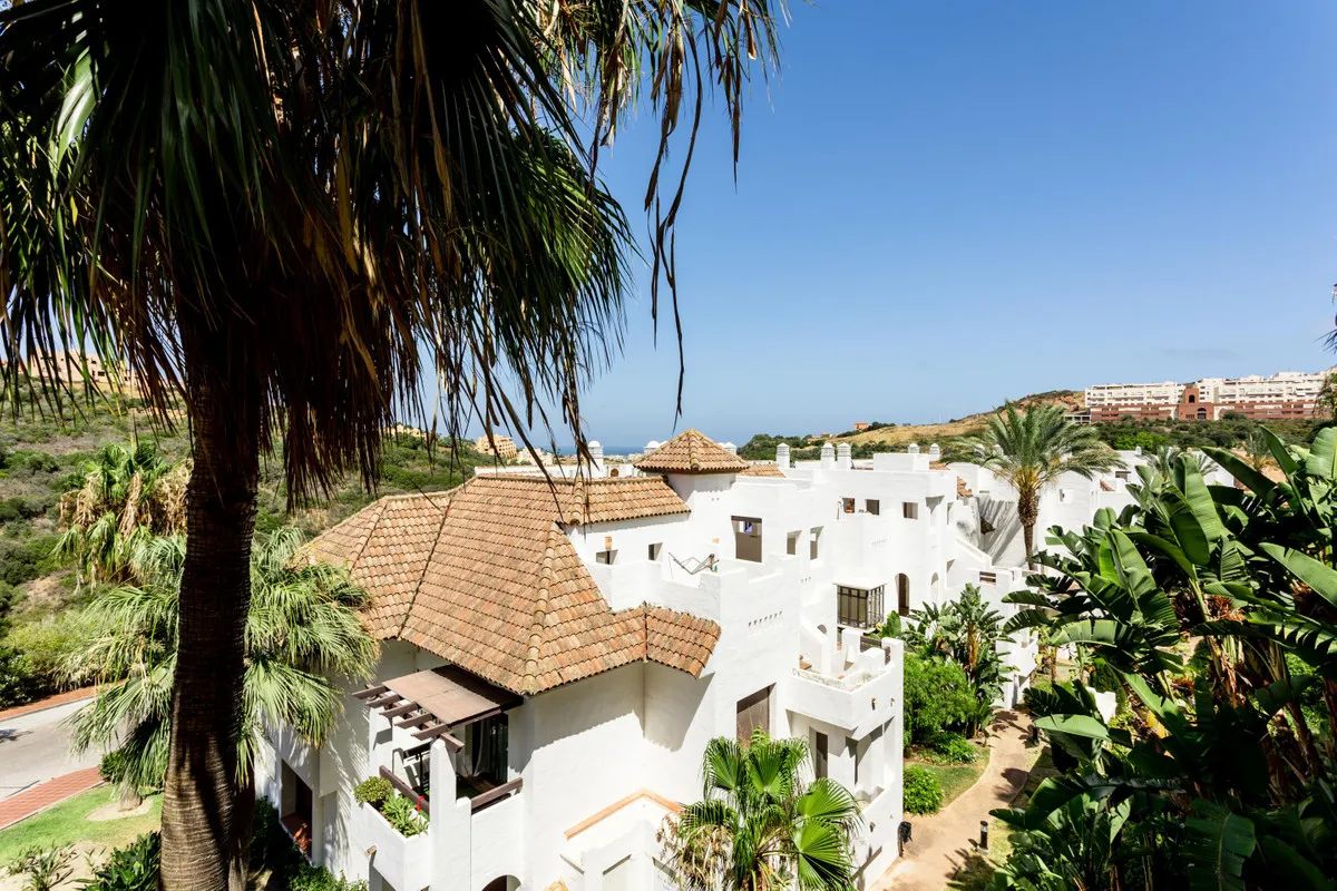 a3d6ee12-a1d7-44c4-8a78-647f2418b784