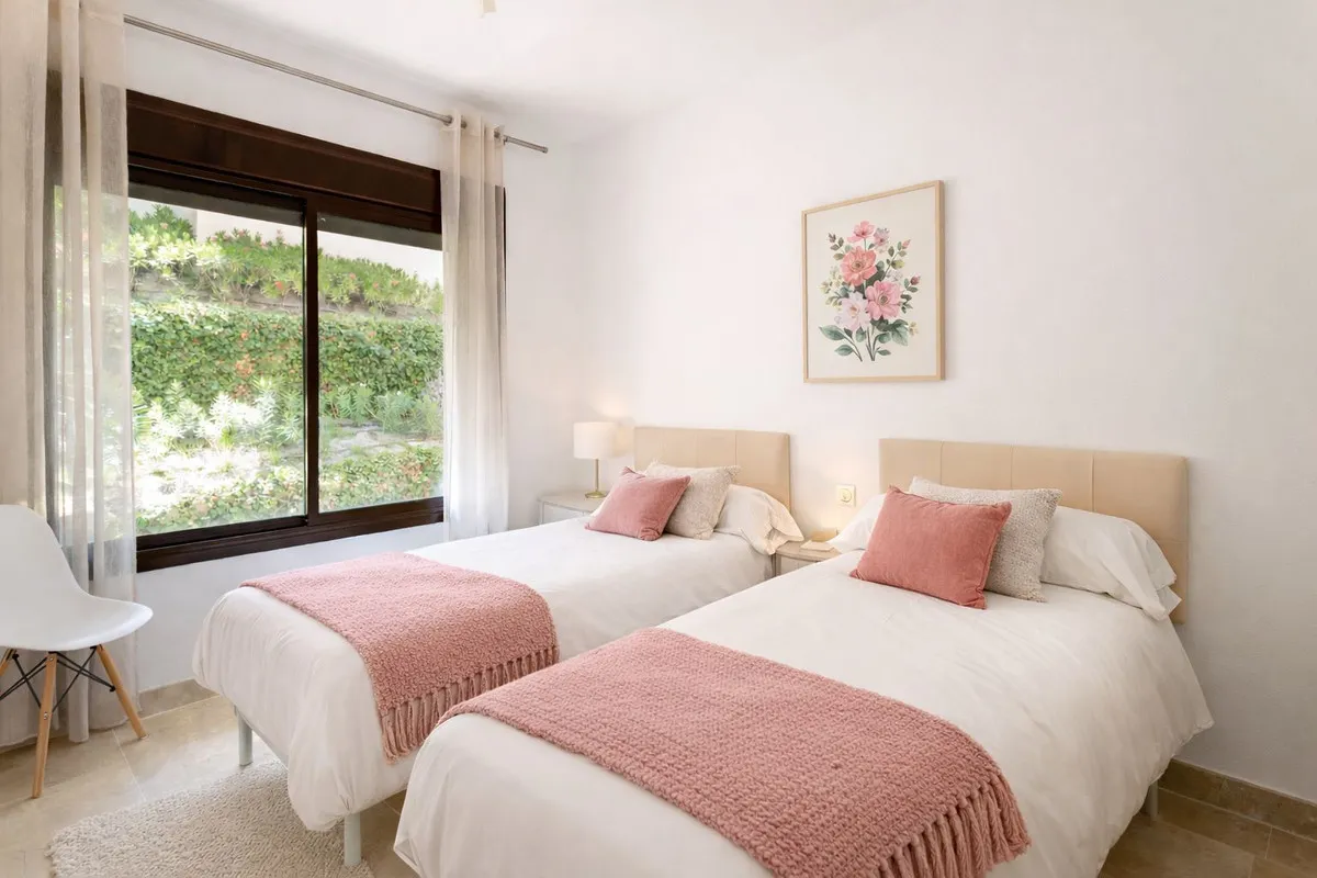 aaec3ffc-9baf-4557-b03e-357c9e1628a6