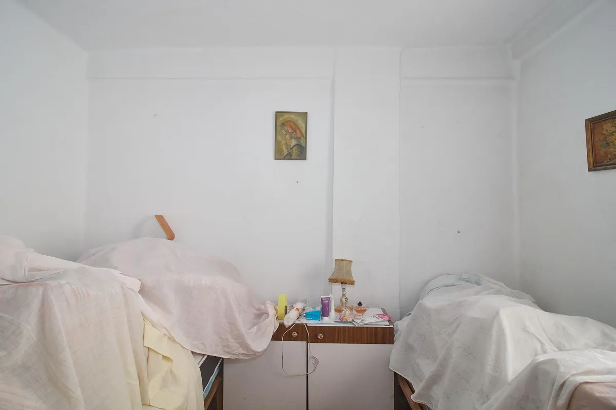 212442d9-8fb5-4b03-912f-81cf00a0e479