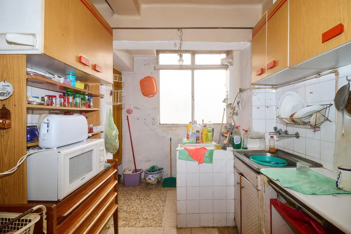 6ec7b836-f719-42b3-98d5-2782a607b997