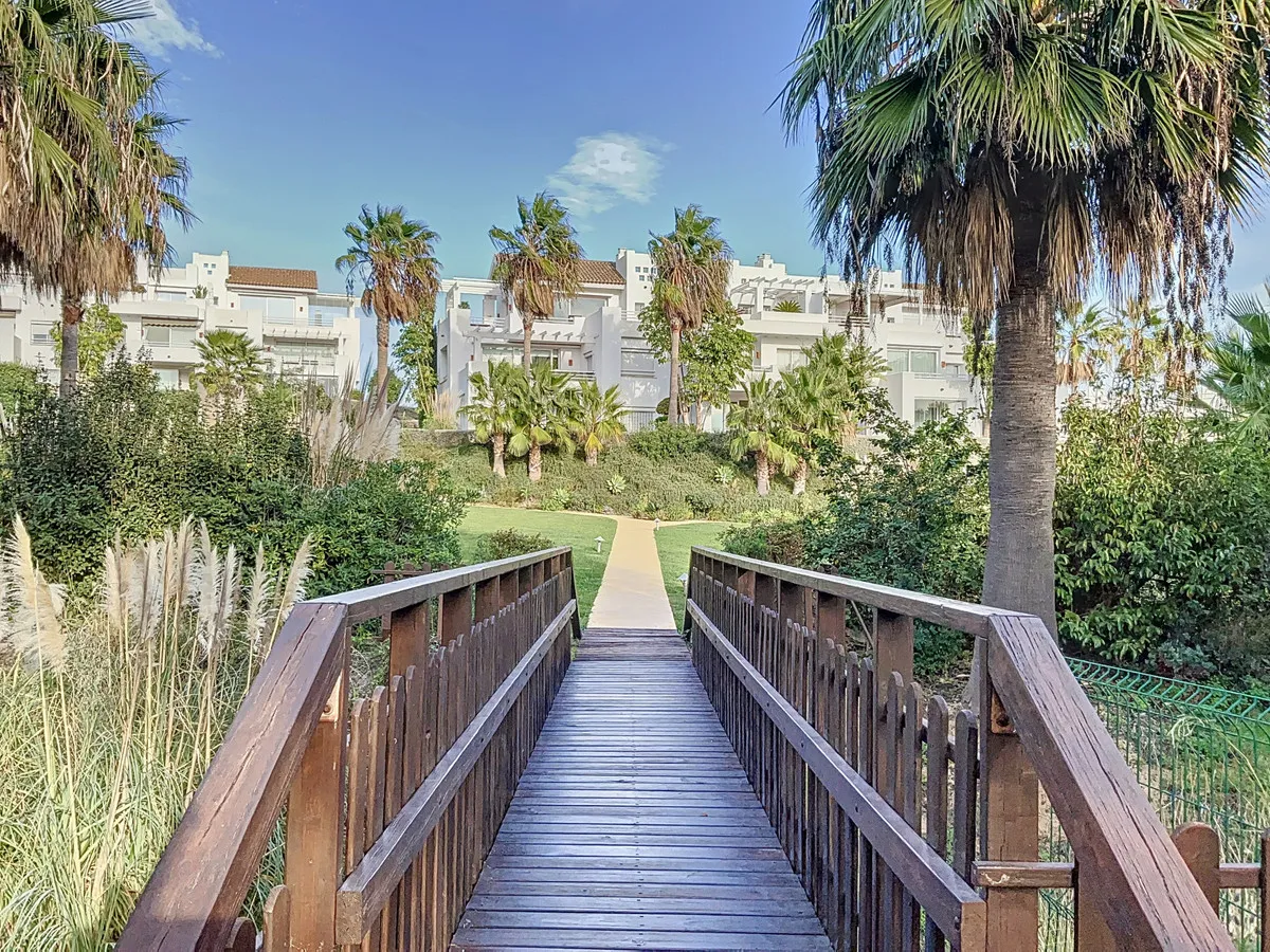 265ce048-7b4c-461c-8fd2-3da6efa96740