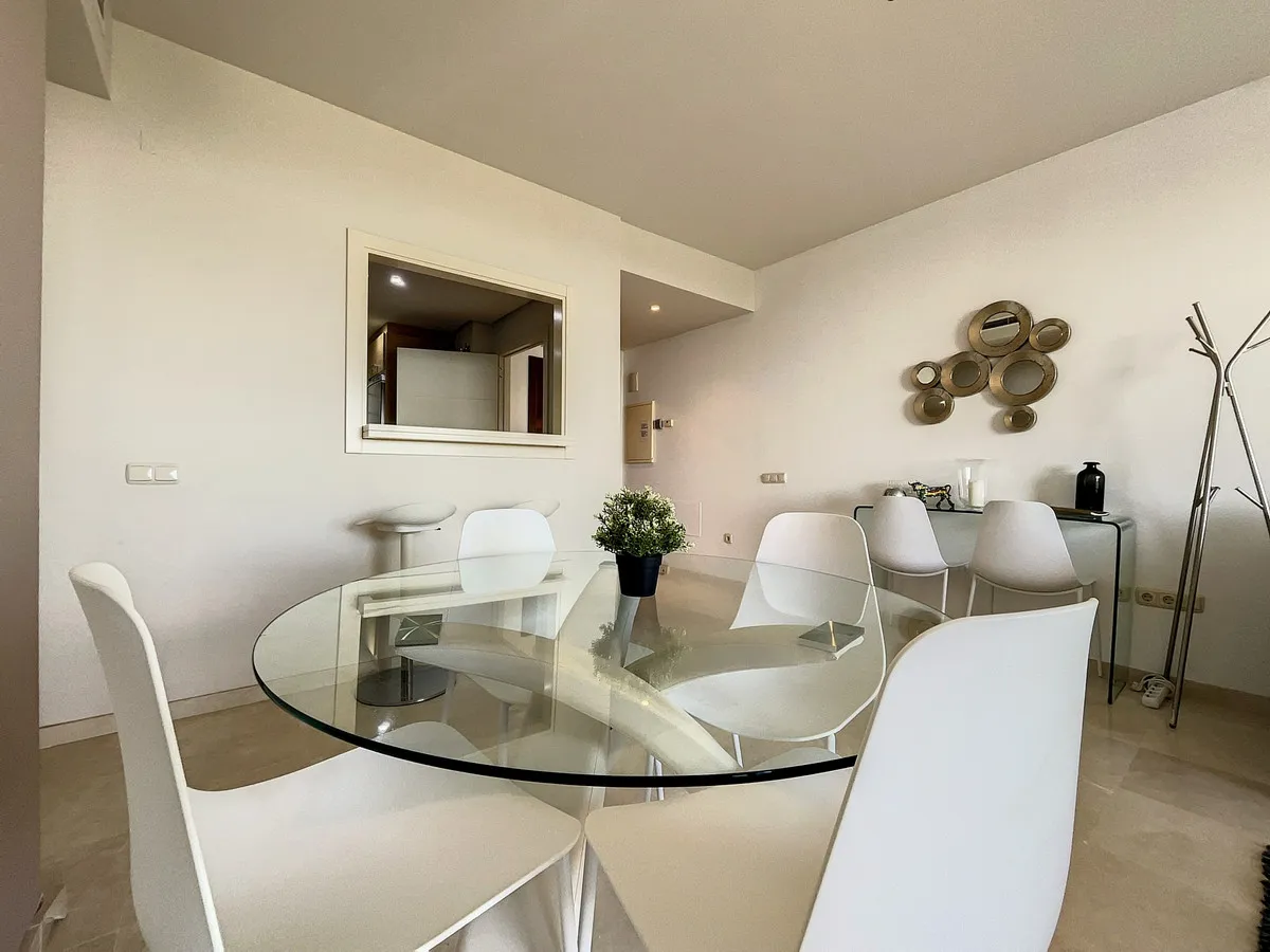 4b4f73b1-fbfb-4ee0-ad56-7e9c64073932