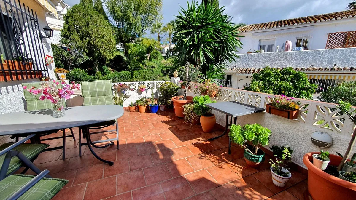 890d02b9-d7b9-4225-8118-979191e410c0