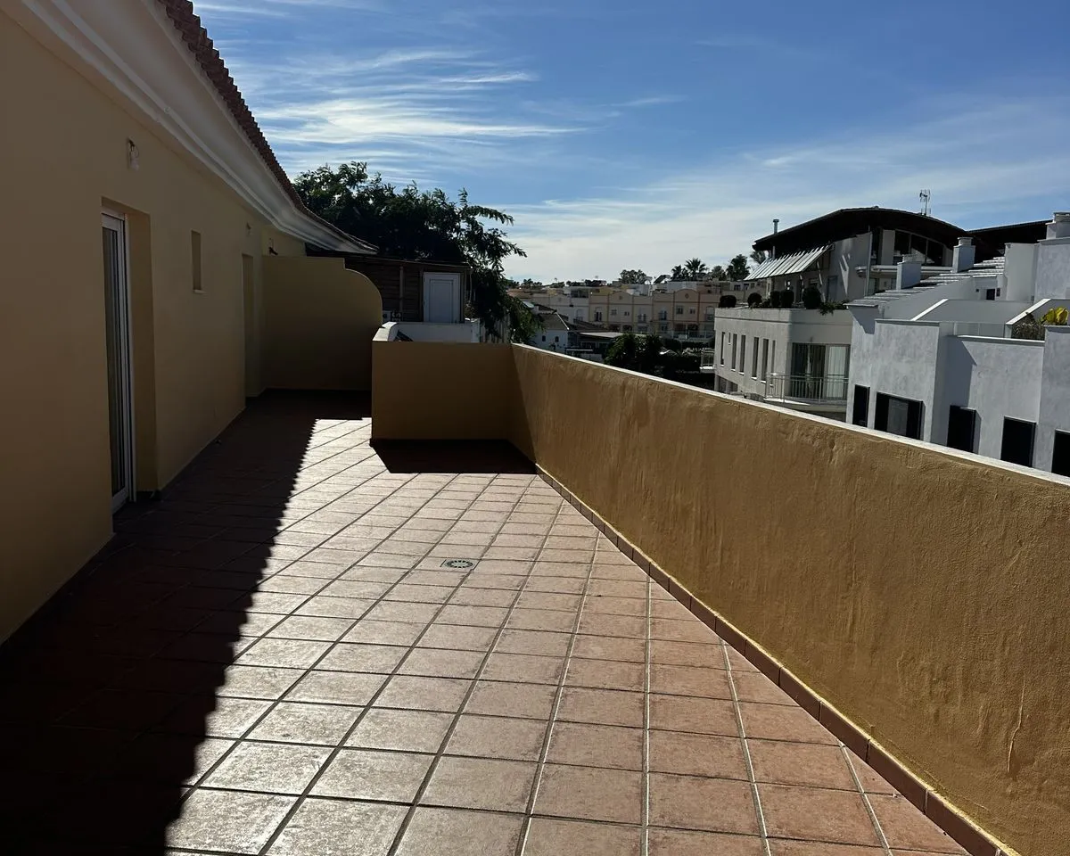 d9b5807d-e851-4164-855c-c1e0a0468951