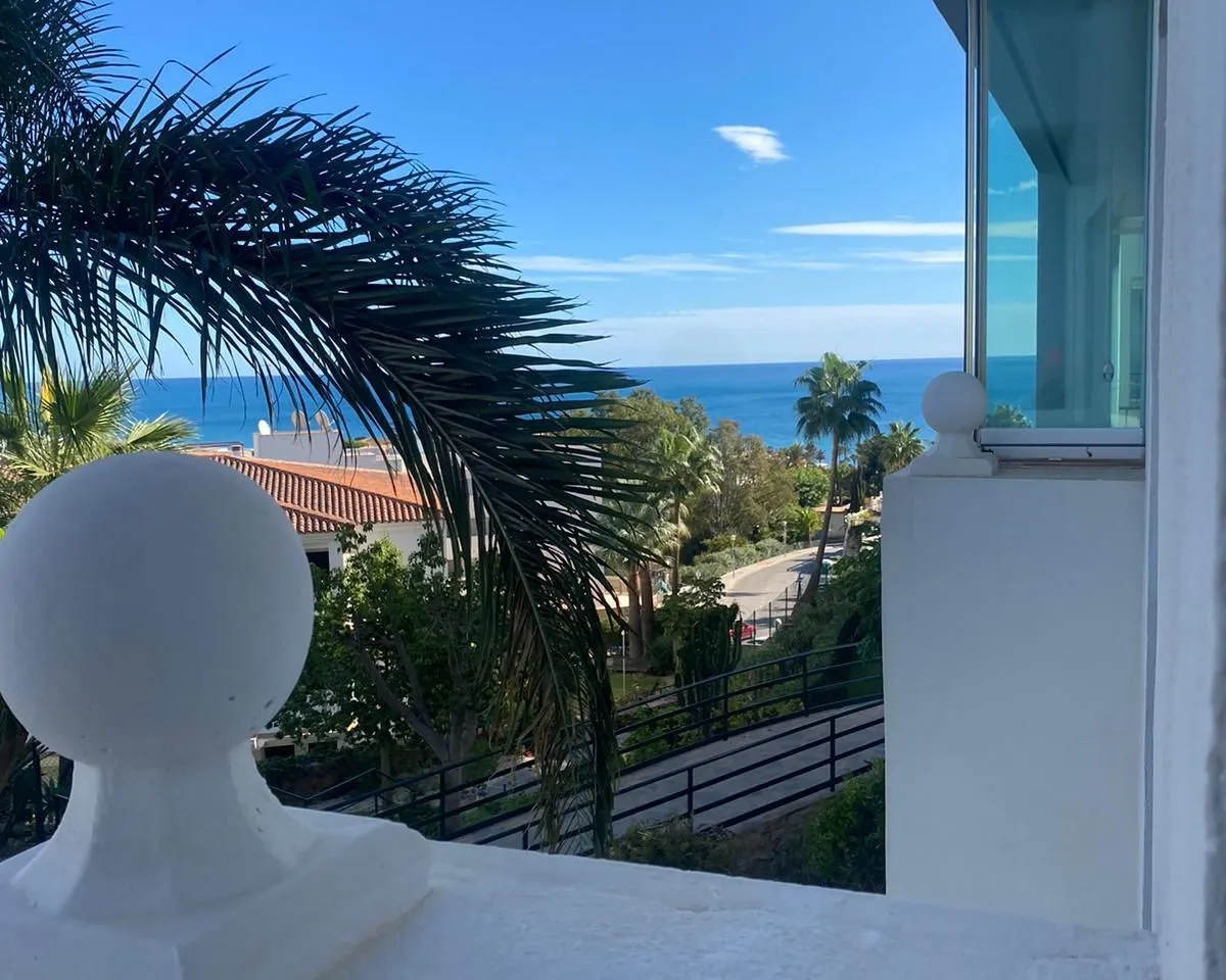 41f73496-2af8-4725-9313-91050f30a81b