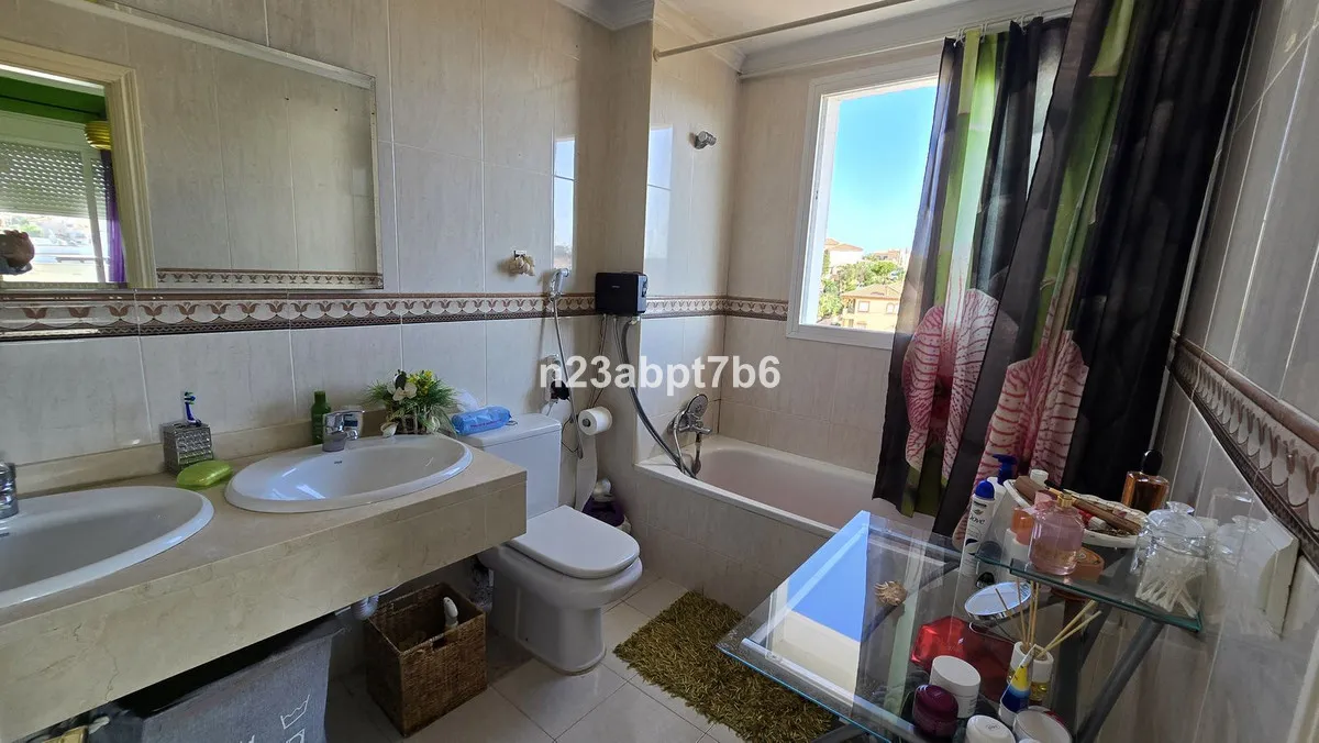 88ca9b13-e308-4641-9352-c951969857fc