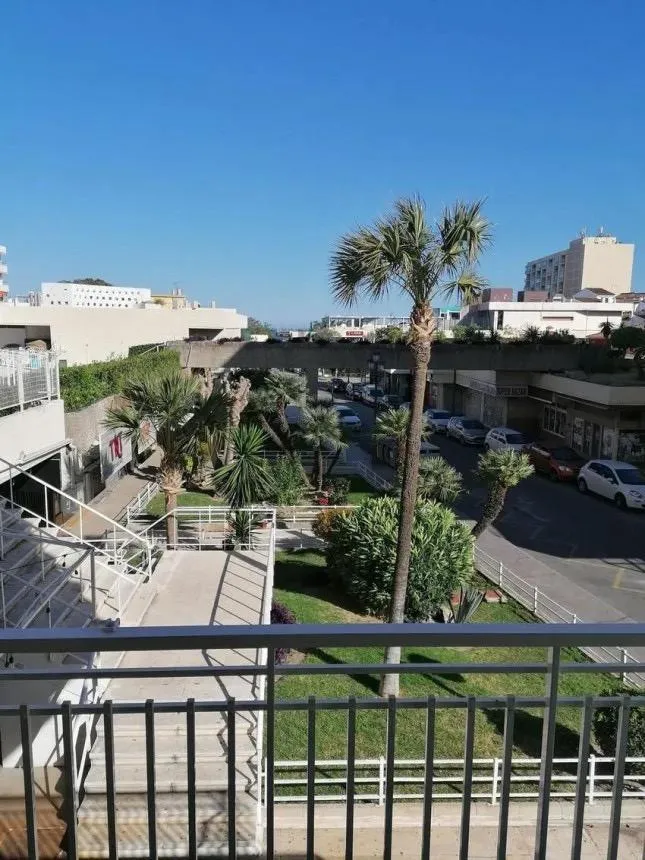 e9e1e917-491b-46b8-a87c-251027610d9c