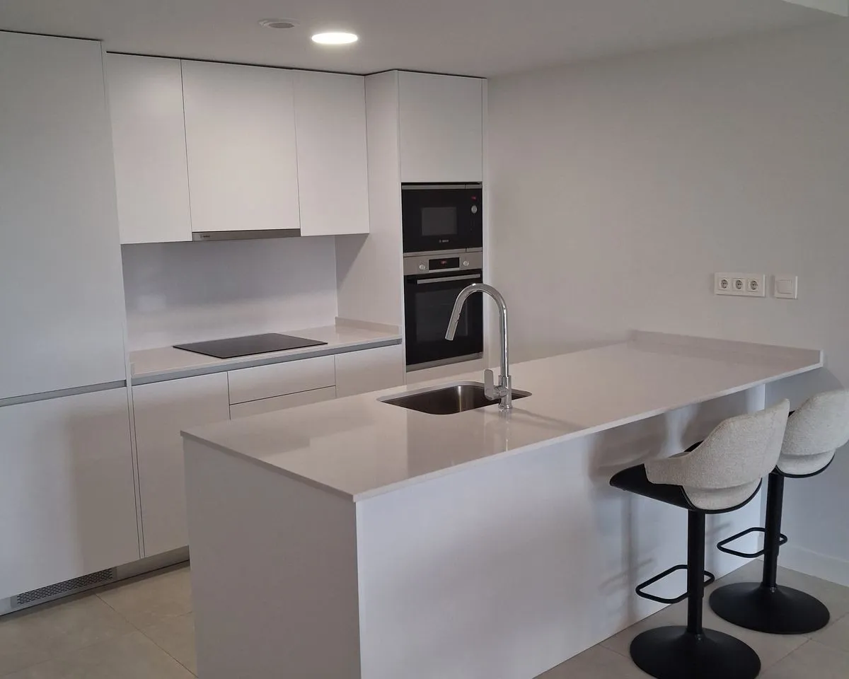 4b0148f8-08a1-484e-839f-670c3a90d427