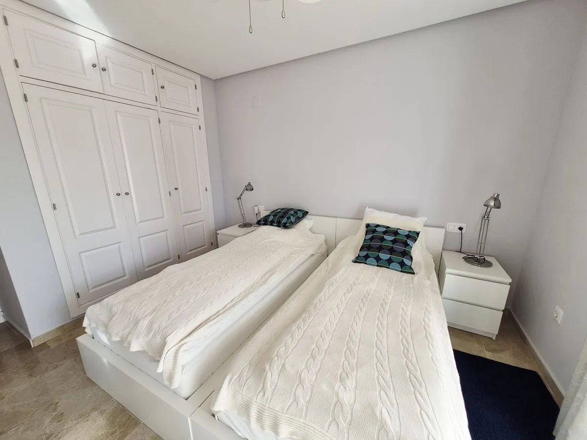 528cd15f-95e6-4af8-9c25-ece685e20419