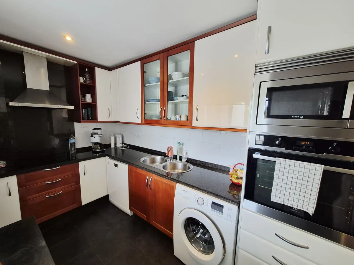 eea8b87b-ebb2-4124-830b-062f08bcaf82