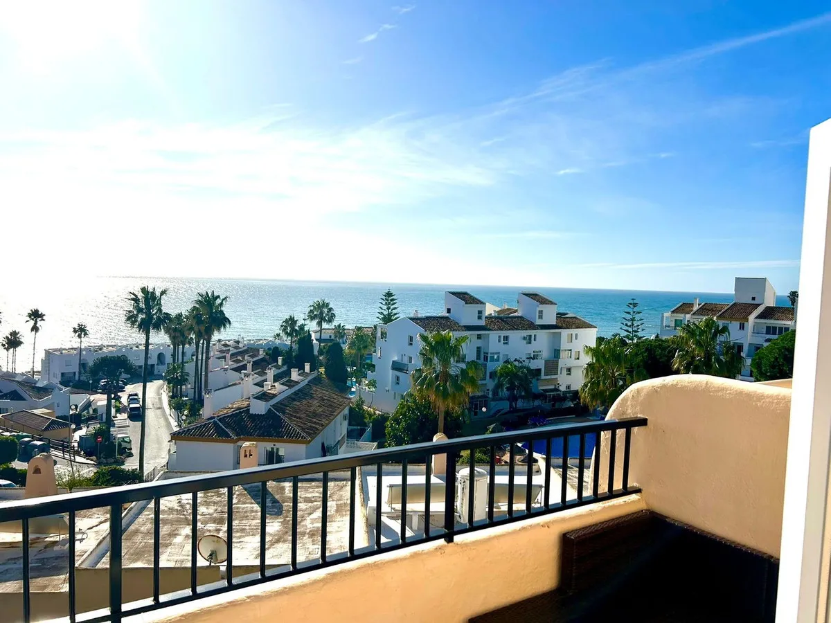 2328c5f6-2b39-48f0-883e-15a740c829fb