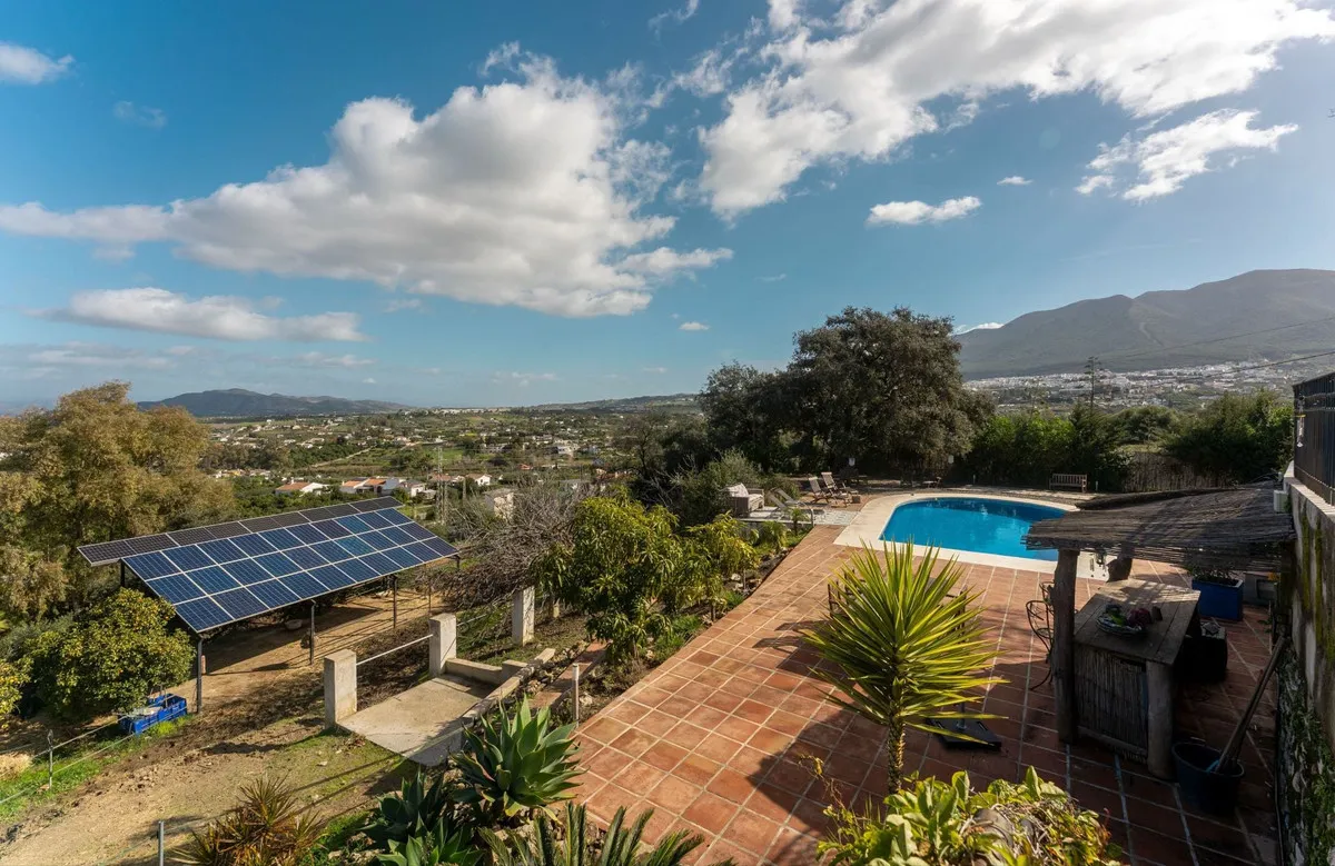 68733bdf-c063-4c4b-8ec6-e72d390832e5