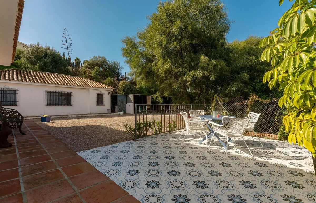 7e9e5e70-e093-434d-beec-2f7b62cae787