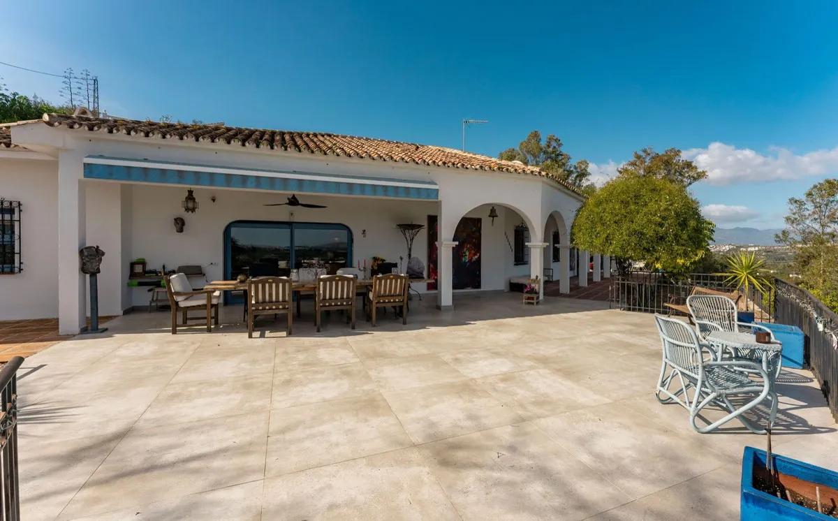 c8552f93-9bee-4520-aac7-59aa010eb702