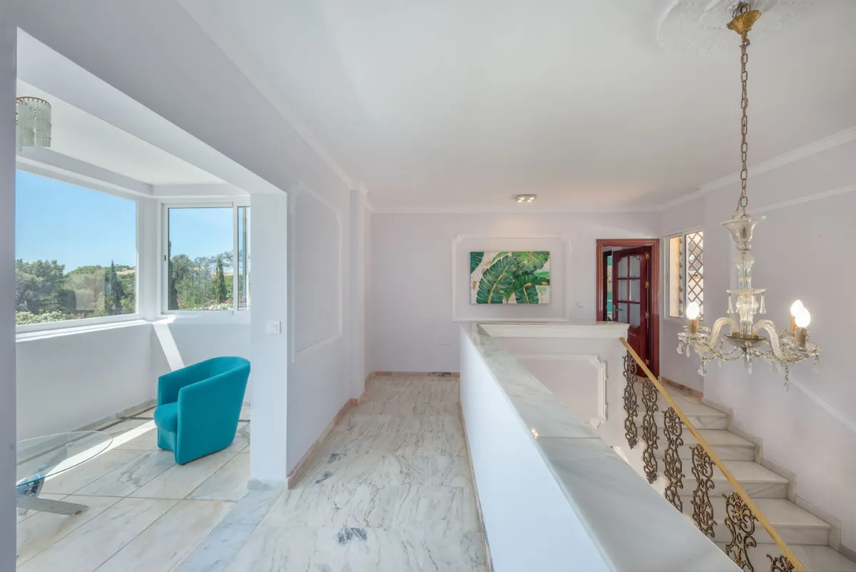 946b8d88-2164-4e90-9f52-507ed845e273