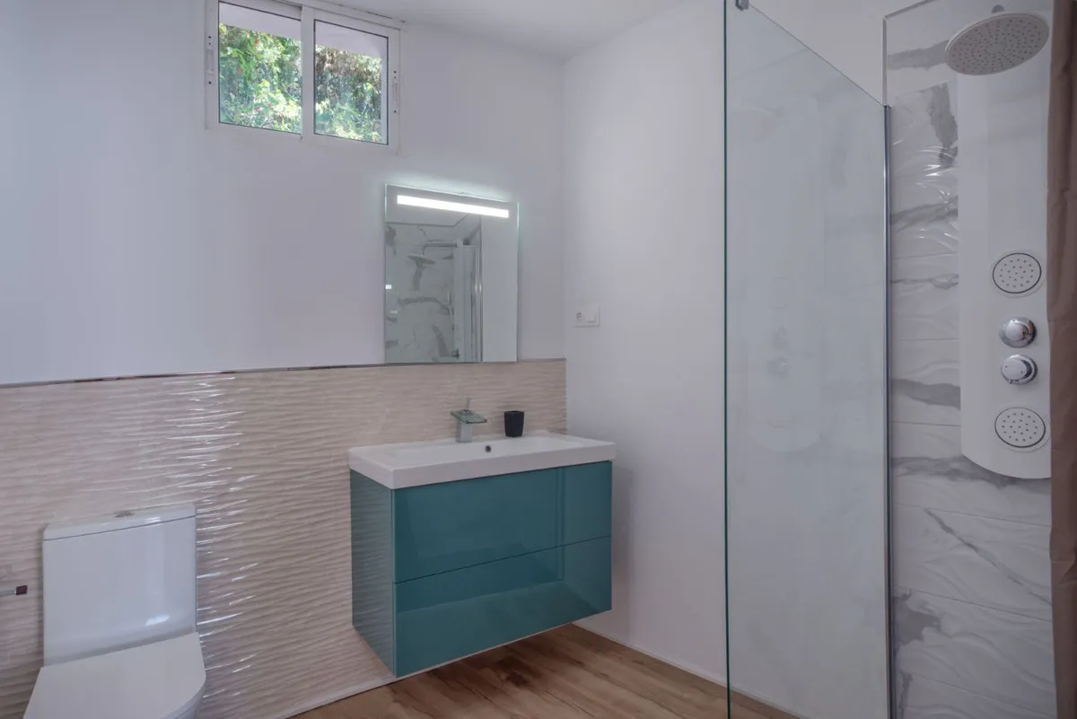 a3ba6693-2767-41bf-af81-94405f53cc71