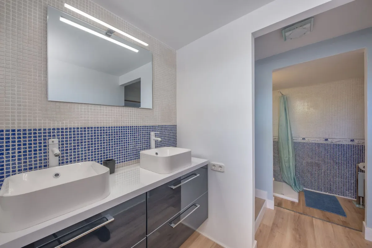 c52876c4-0556-465c-bd41-690c68d83114