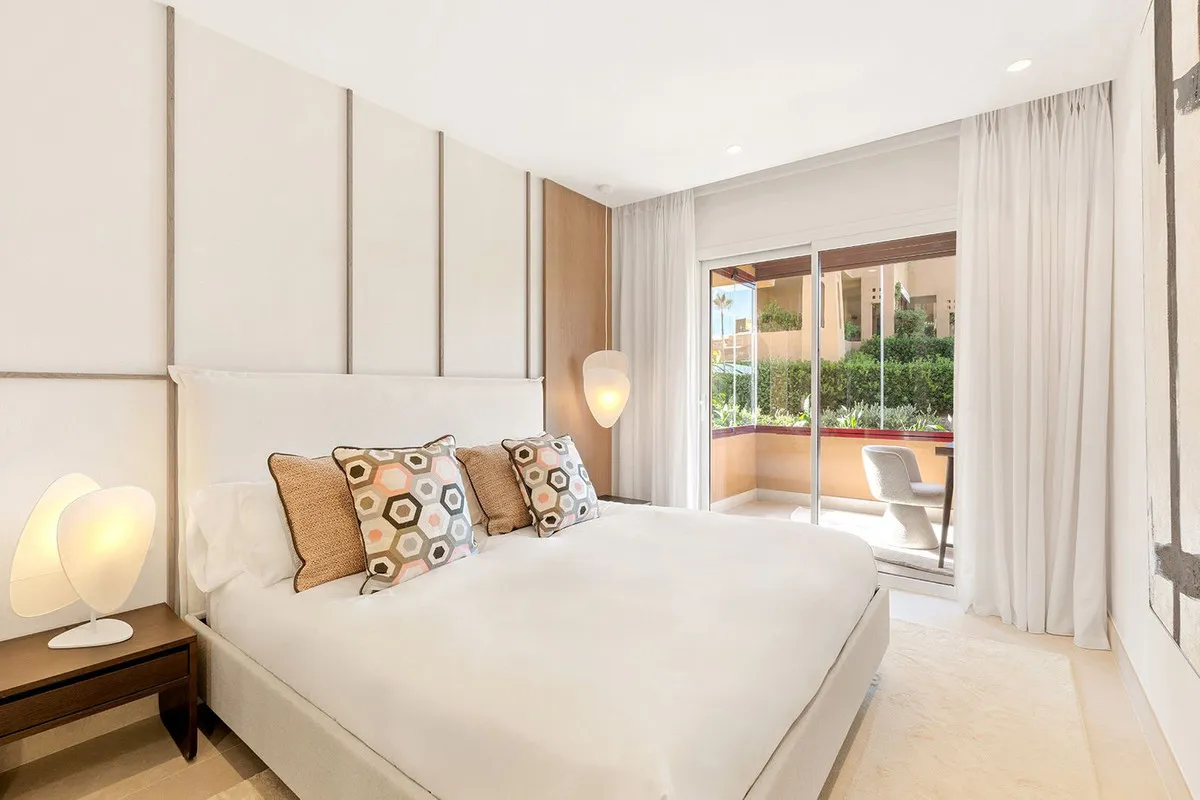 776ad2c0-634a-4464-8b53-606ca9d33b94