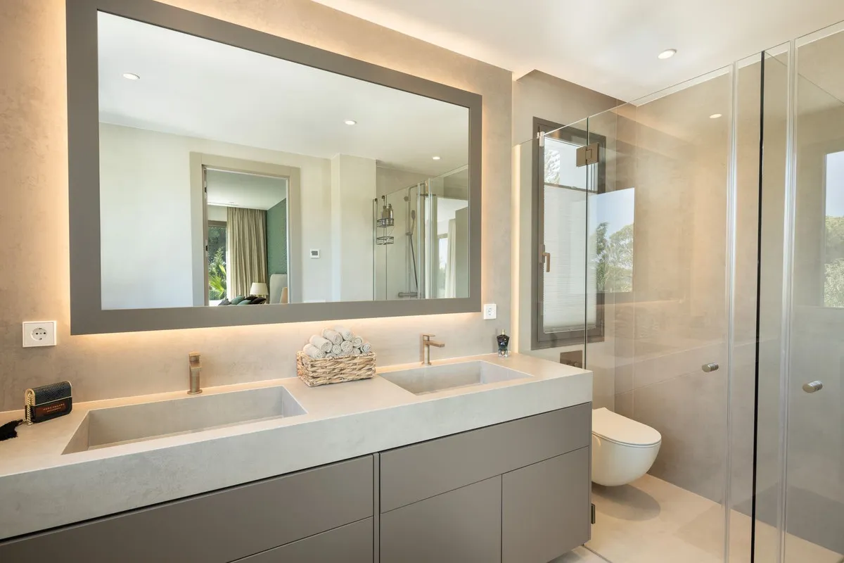 a8394f55-041e-44d4-8c65-8f2ecbcdec62