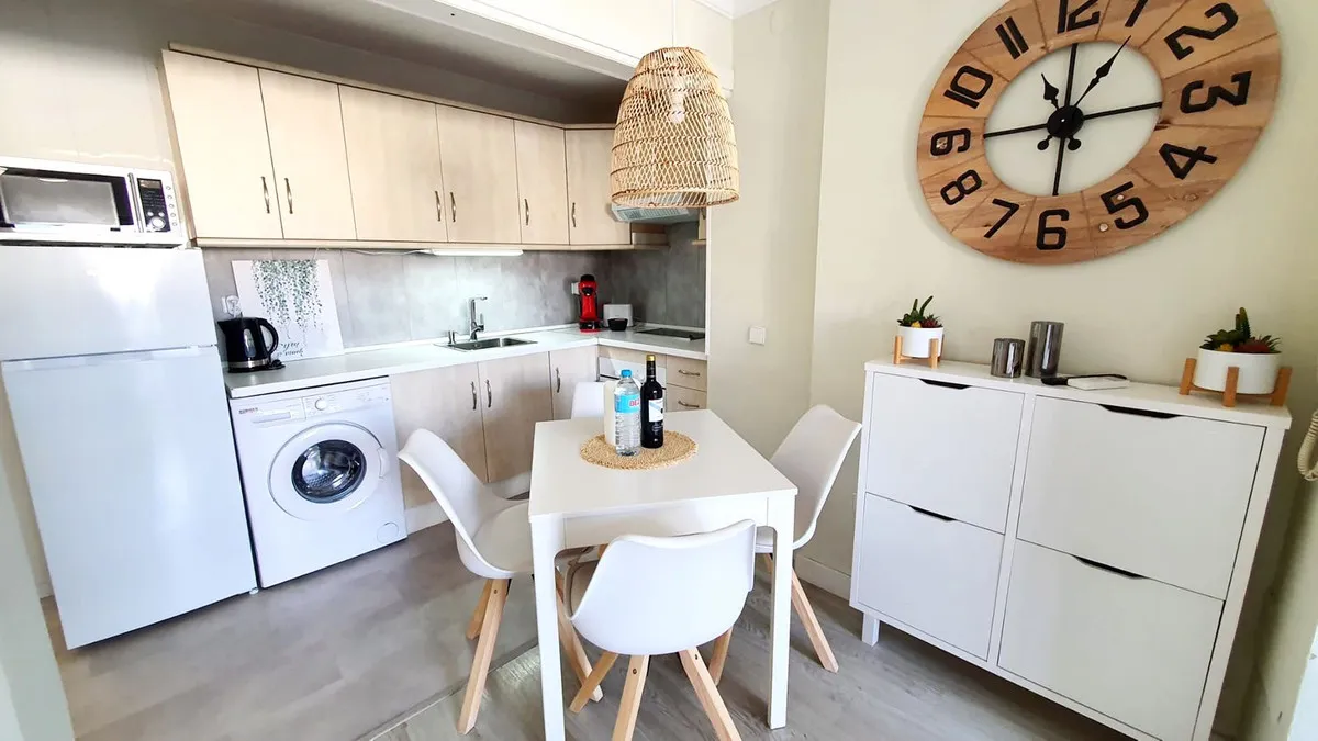 6b67e8c6-c916-46cb-b307-0f04abd3d83a