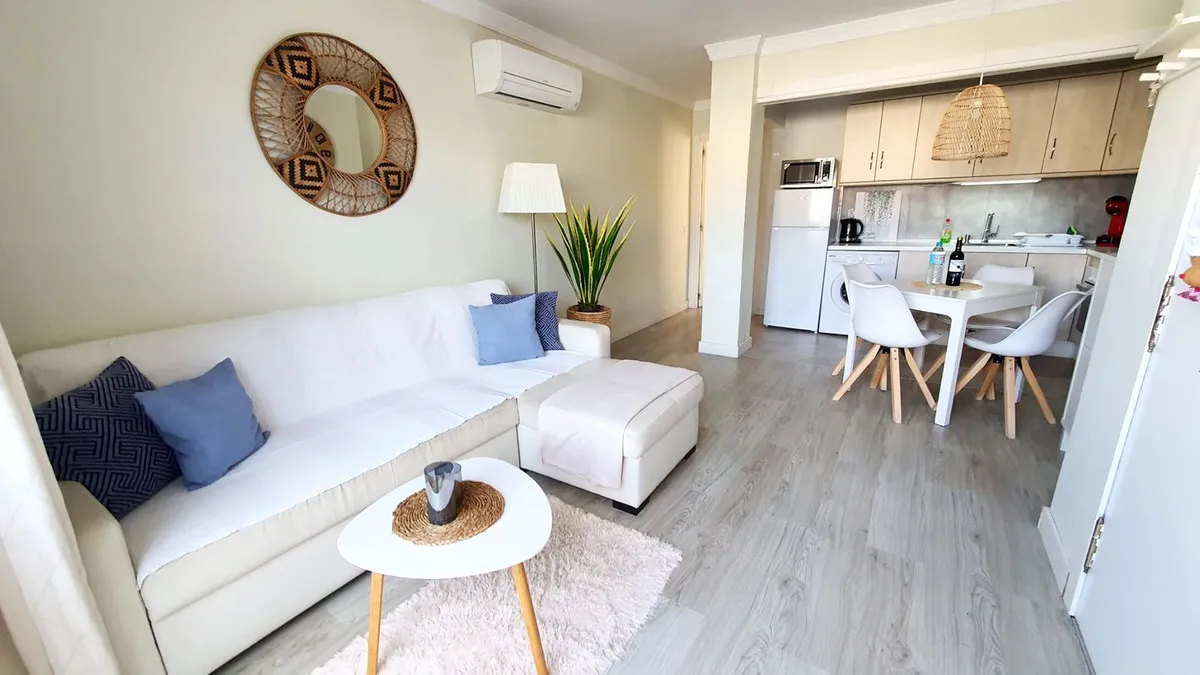 93080076-5211-4523-a4a4-0a2934983d47