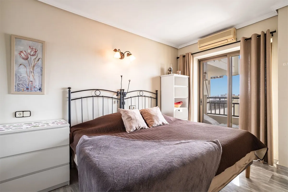 9c821695-15d7-41e8-a10b-8b7570bff1b1