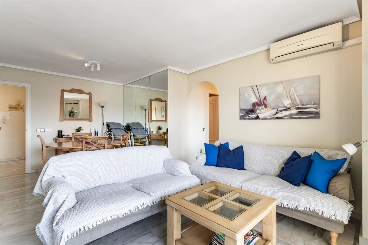 a36a79d1-a5a1-4b79-89af-508a35b13ad2