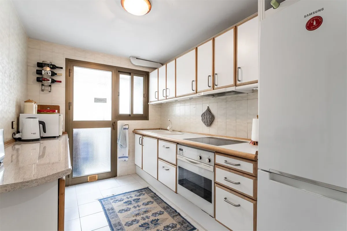 c00263f3-dd70-43f7-adf1-608632a5ac12