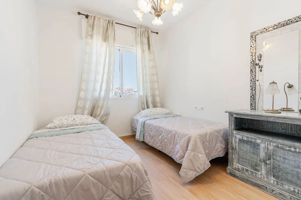 ec344c28-a531-4dbc-a8f7-12a18ce1388f