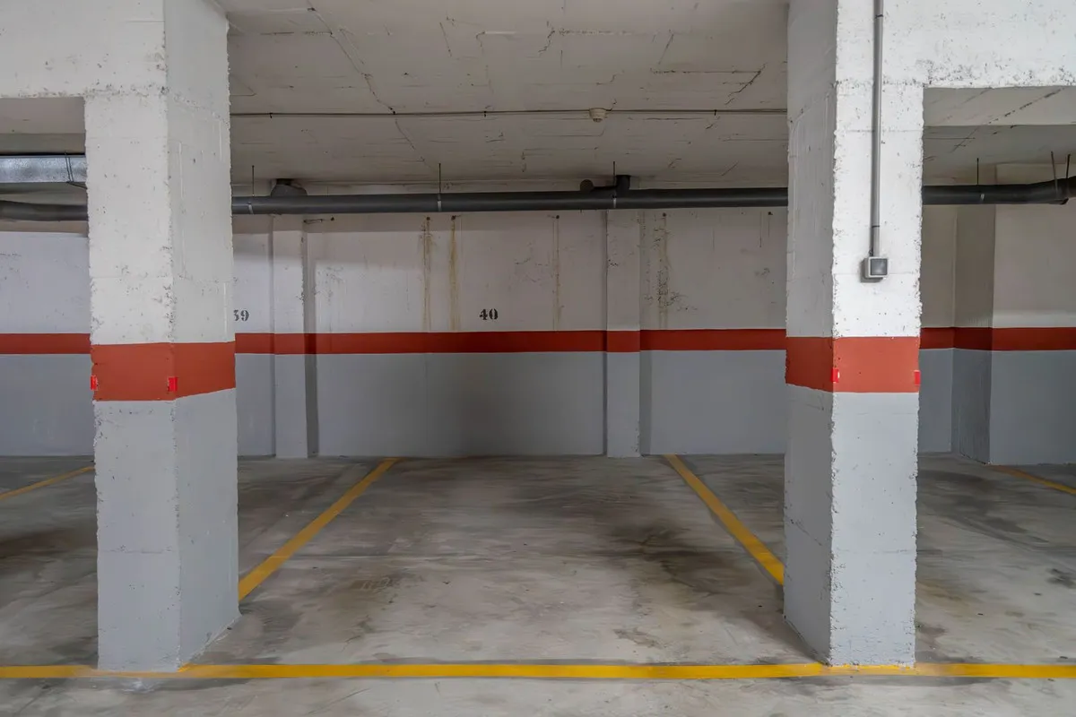 fdd63c08-d9ff-4abd-8bd3-e420bec83575