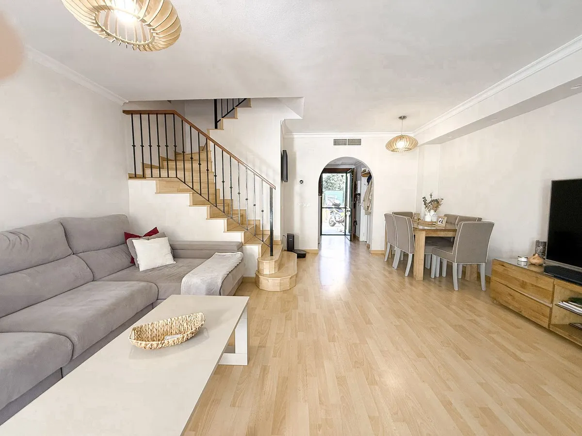 c2047ccb-55bc-4ed0-92bd-5cb96c2c841c