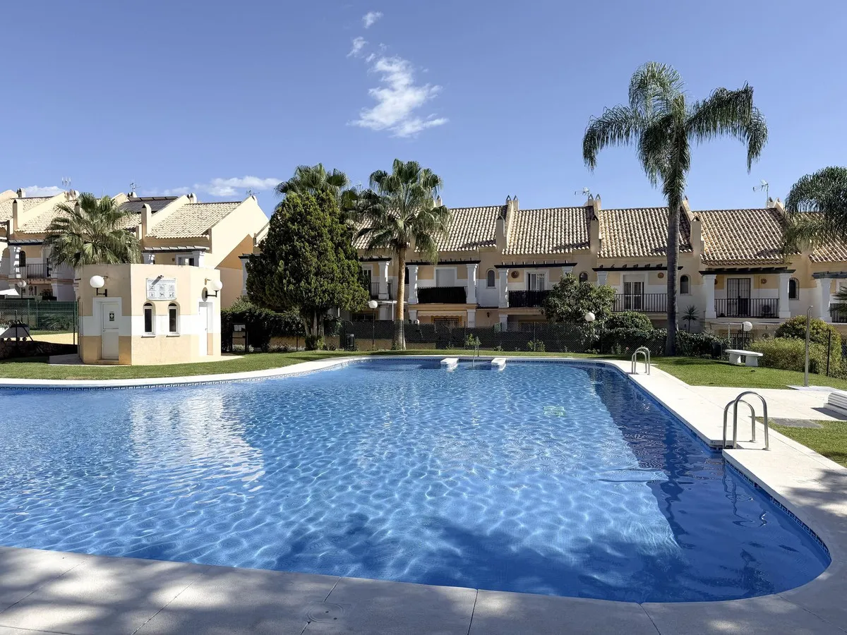 eeb1ed8d-4368-4c51-b66a-cbe252d63a0f